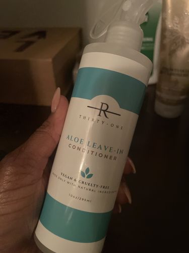 Customer review photo for aloe leave in conditioner
